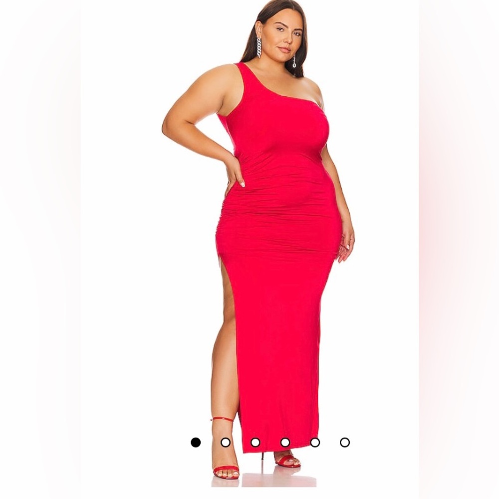 Gigi Maxi Dress in Cherry Red